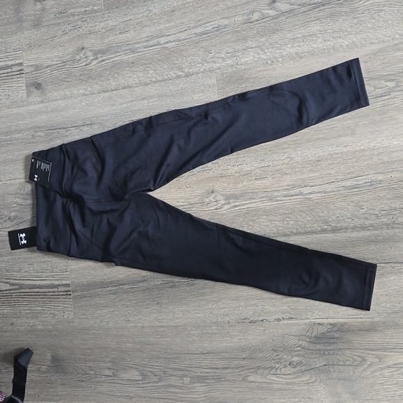 NWT Under Armour Compression high rise crop leggings sz xs bin e - Picture 6 of 6